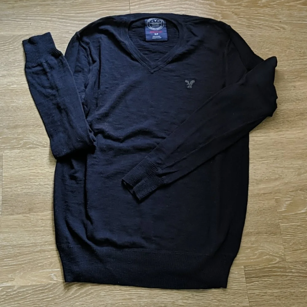 American Eagle V-Neck Cotton Knit Sweater
